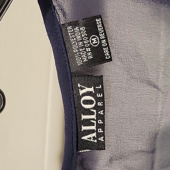 Alloy Navy beaded sheer top medium - Picture 3 of 3